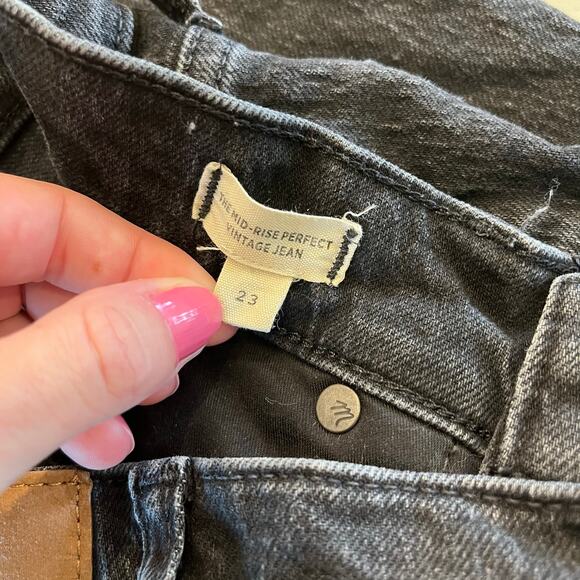 Madewell The Mid-Rise Perfect Vintage Jeans in Clean Black Wash Size 23 - Picture 8 of 13